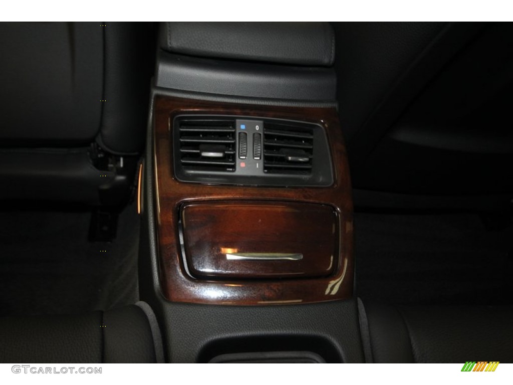 2011 3 Series 335i Coupe - Mineral White Metallic / Black photo #29