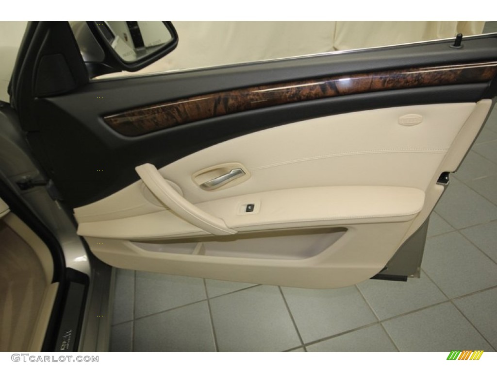 2010 BMW 5 Series 528i Sedan Cream Beige Door Panel Photo #82789102
