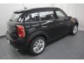 Absolute Black - Cooper Countryman Photo No. 8
