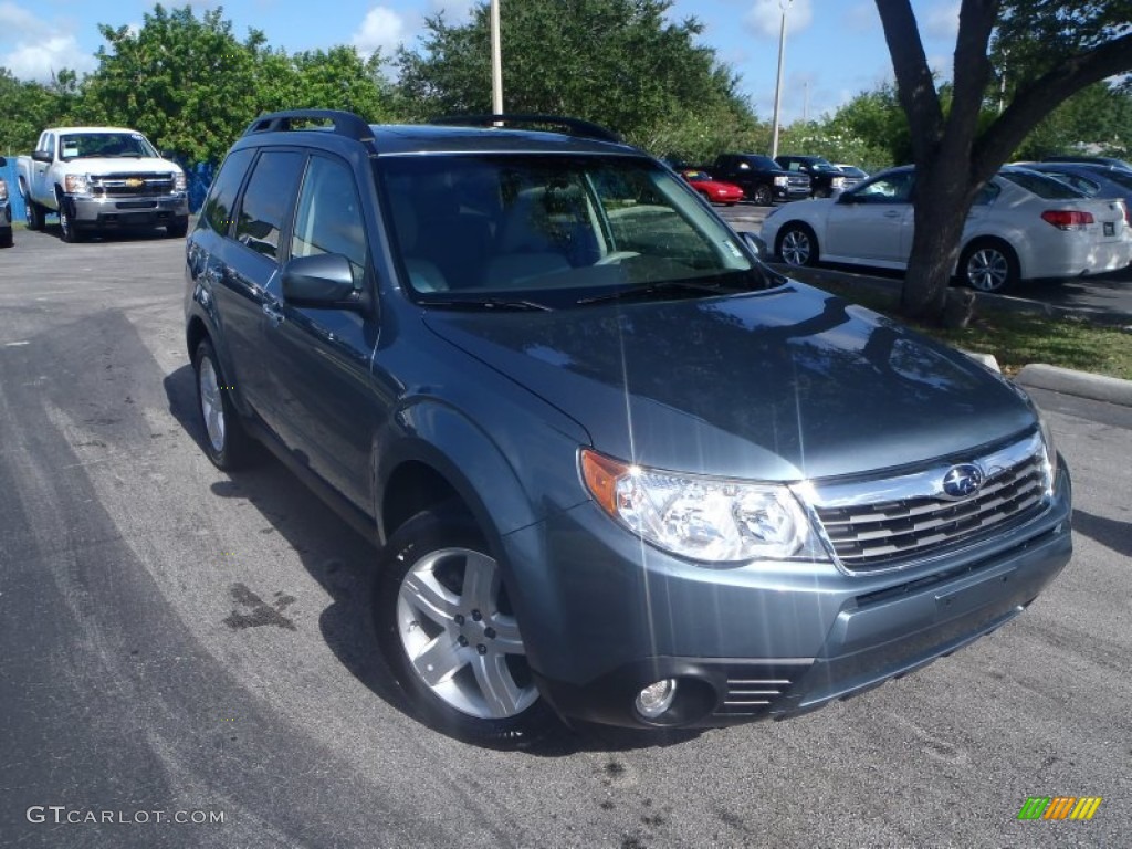 2009 Forester 2.5 X Limited - Sage Green Metallic / Platinum photo #1