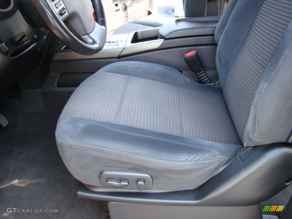 2008 Armada SE 4x4 - Red Brawn / Charcoal photo #10