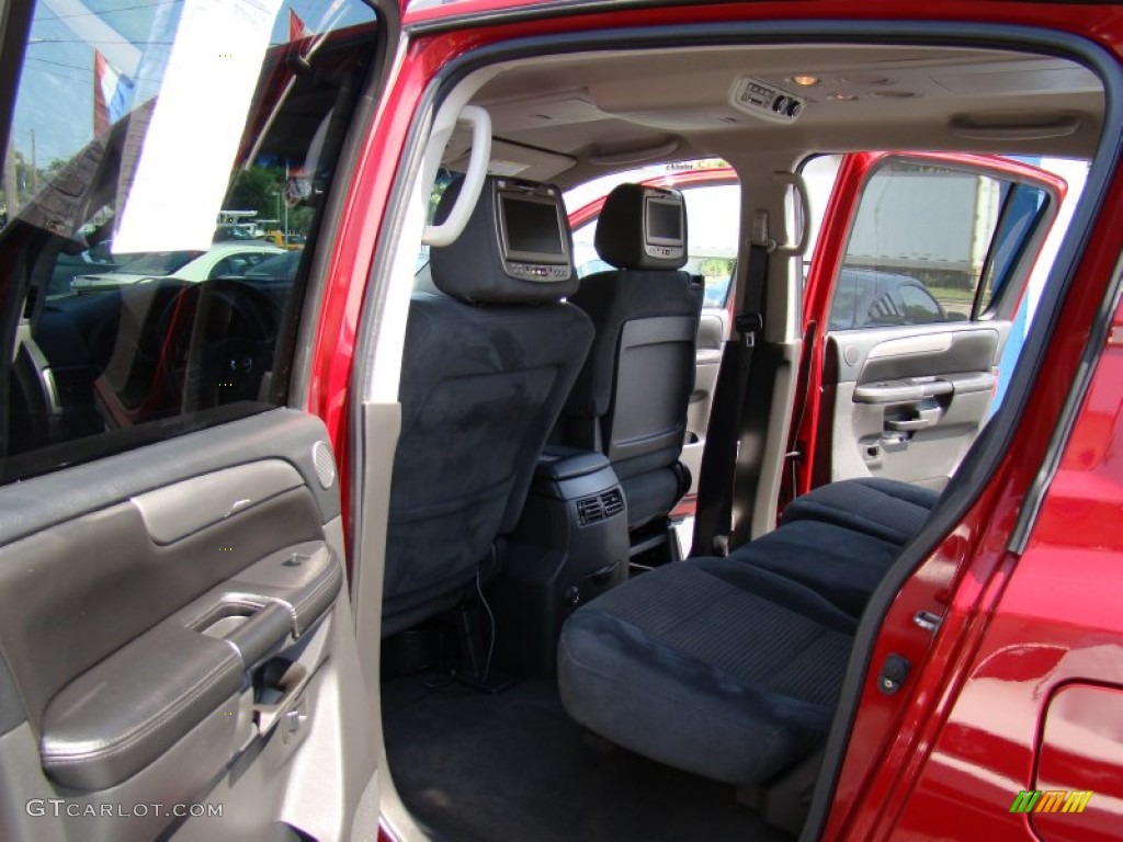 2008 Armada SE 4x4 - Red Brawn / Charcoal photo #11