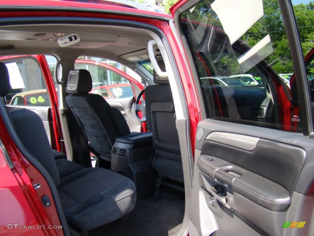 2008 Armada SE 4x4 - Red Brawn / Charcoal photo #15