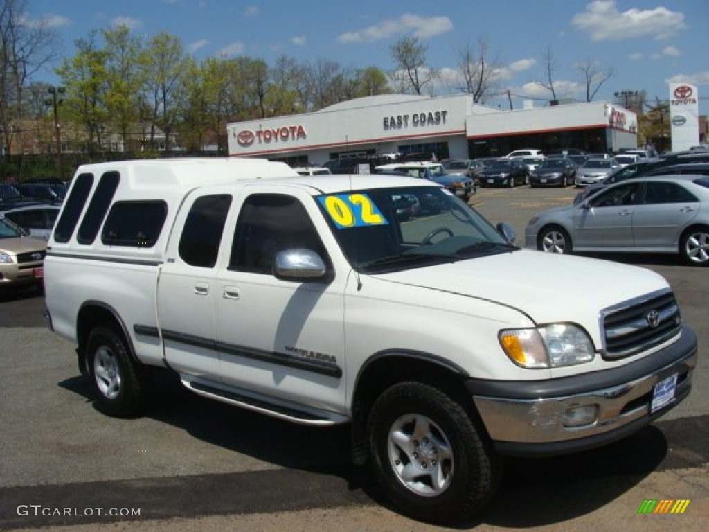 2002 Tundra SR5 Access Cab 4x4 - Natural White / Gray photo #1