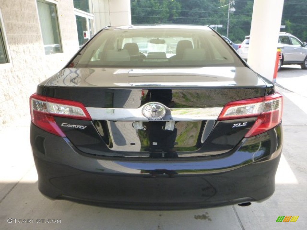 2013 Camry XLE - Attitude Black Metallic / Ash photo #3