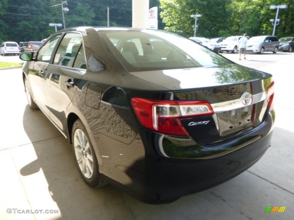 2013 Camry XLE - Attitude Black Metallic / Ash photo #4