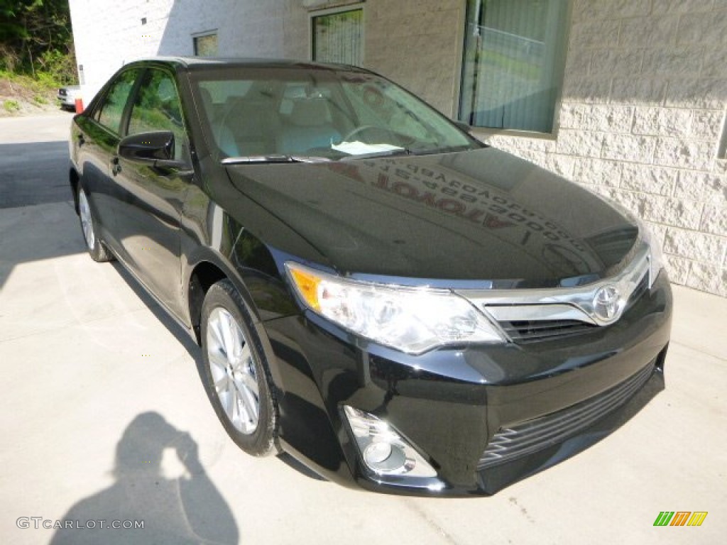 2013 Camry XLE - Attitude Black Metallic / Ash photo #7