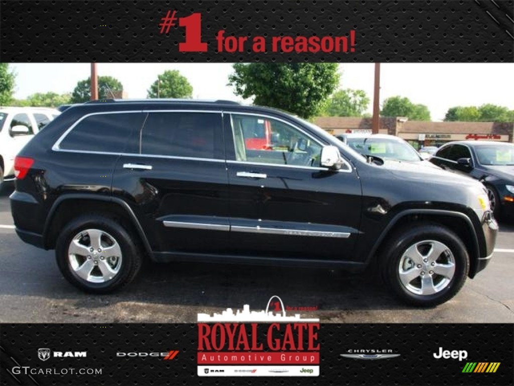 2013 Grand Cherokee Limited - Brilliant Black Crystal Pearl / Black/Light Frost Beige photo #1