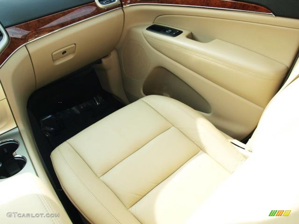 2013 Grand Cherokee Limited - Brilliant Black Crystal Pearl / Black/Light Frost Beige photo #12
