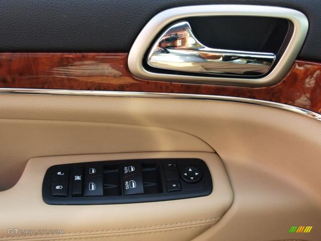 2013 Grand Cherokee Limited - Brilliant Black Crystal Pearl / Black/Light Frost Beige photo #14