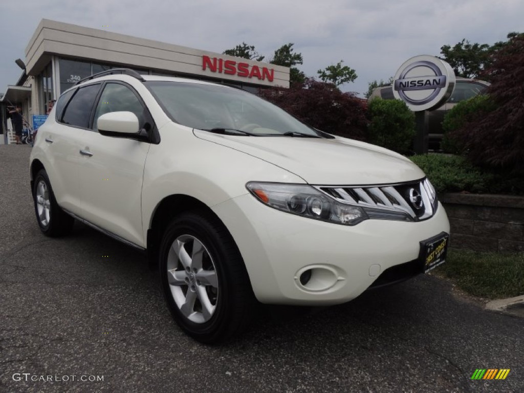 Glacier Pearl Nissan Murano