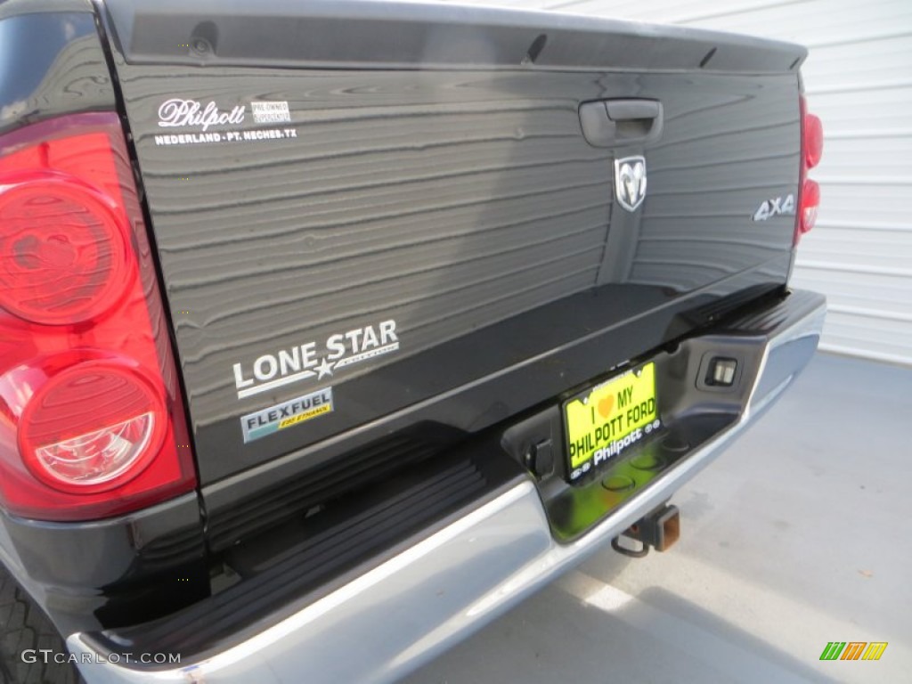 2007 Ram 1500 Lone Star Quad Cab 4x4 - Brilliant Black Crystal Pearl / Medium Slate Gray photo #16