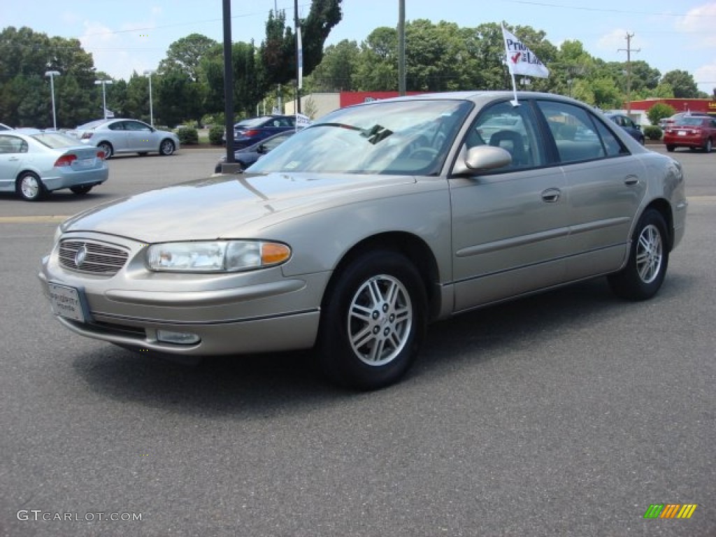 2003 Regal LS - Light Sandrift Metallic / Taupe photo #2