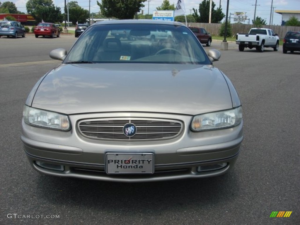 2003 Regal LS - Light Sandrift Metallic / Taupe photo #9