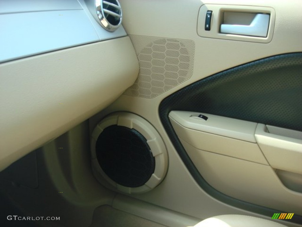 2007 Mustang GT Premium Coupe - Windveil Blue Metallic / Medium Parchment photo #22