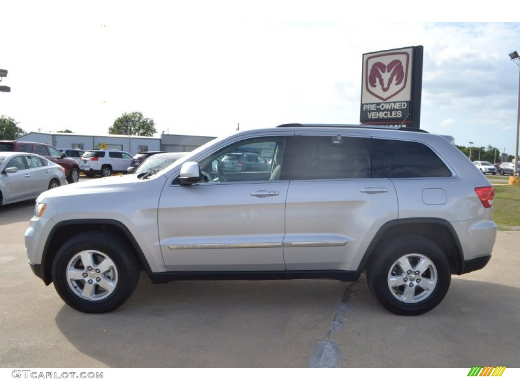 2013 Grand Cherokee Laredo - Bright Silver Metallic / Dark Graystone/Medium Graystone photo #2