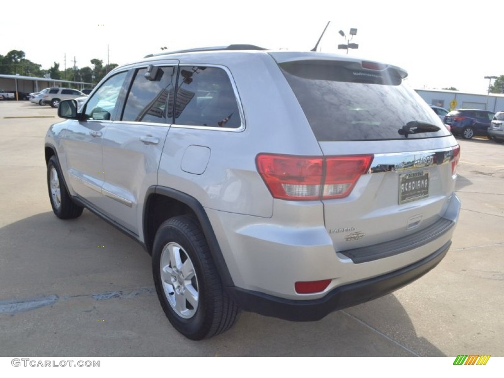2013 Grand Cherokee Laredo - Bright Silver Metallic / Dark Graystone/Medium Graystone photo #3