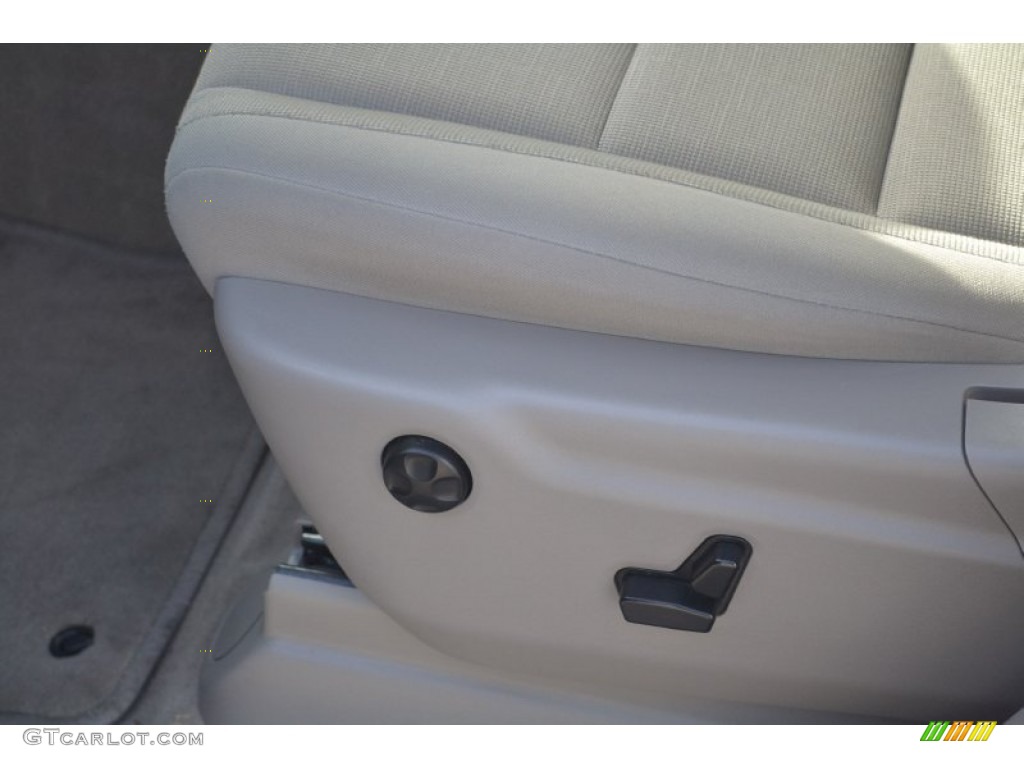 2013 Grand Cherokee Laredo - Bright Silver Metallic / Dark Graystone/Medium Graystone photo #15