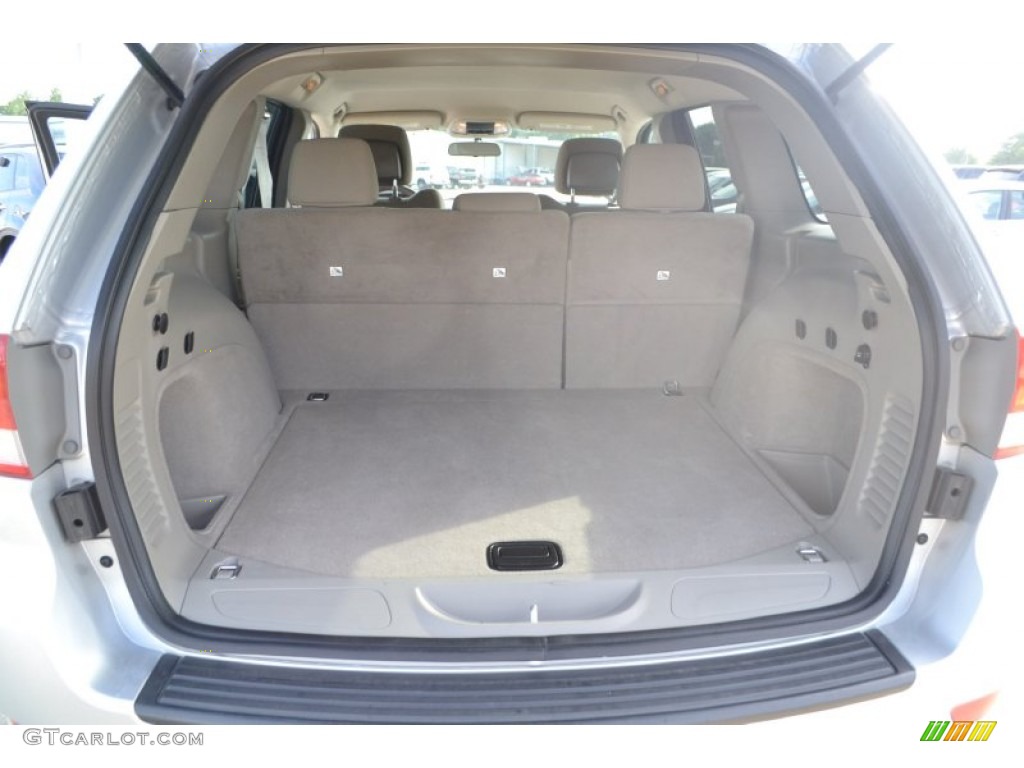 2013 Grand Cherokee Laredo - Bright Silver Metallic / Dark Graystone/Medium Graystone photo #19