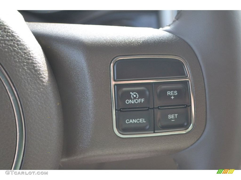 2013 Grand Cherokee Laredo - Bright Silver Metallic / Dark Graystone/Medium Graystone photo #23