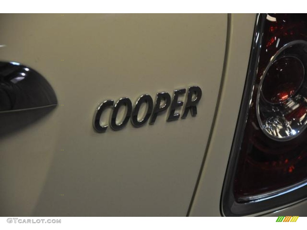 2013 Cooper Hardtop - Pepper White / Carbon Black photo #17