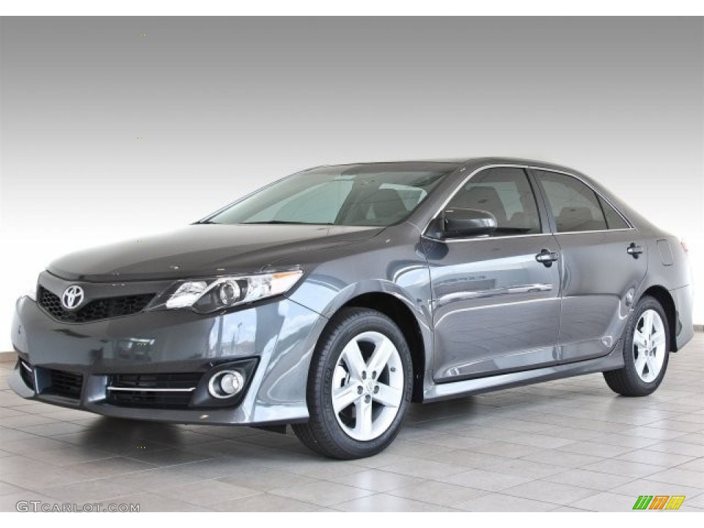 2013 Camry SE - Magnetic Gray Metallic / Black/Ash photo #1
