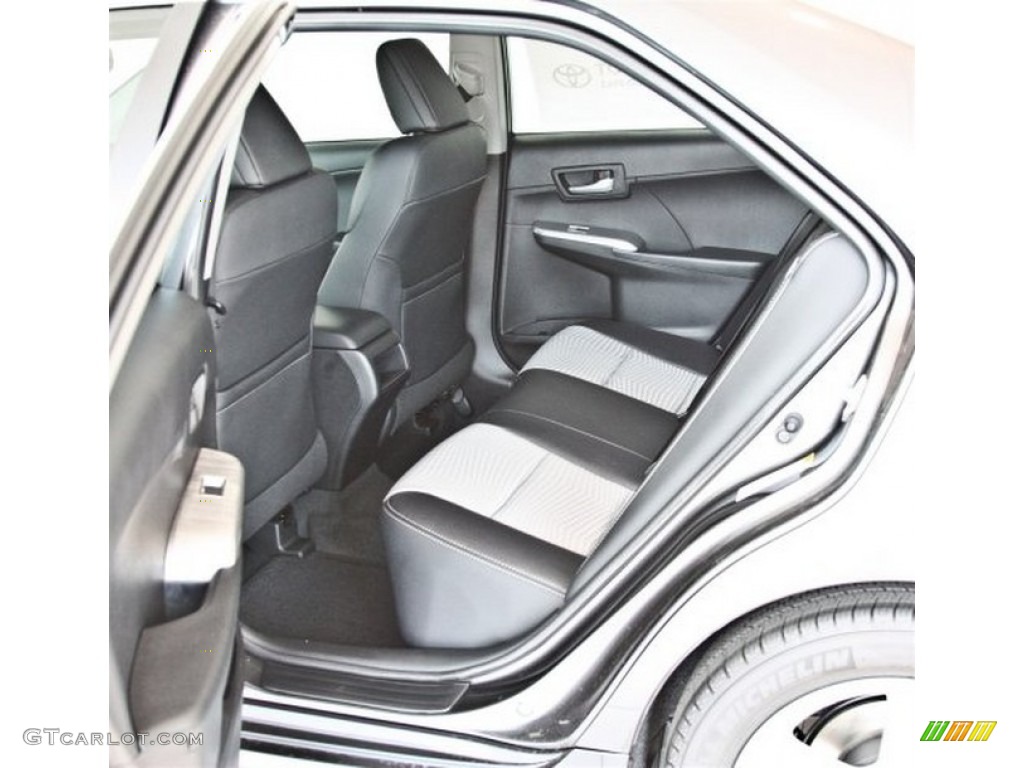 2013 Camry SE - Magnetic Gray Metallic / Black/Ash photo #8