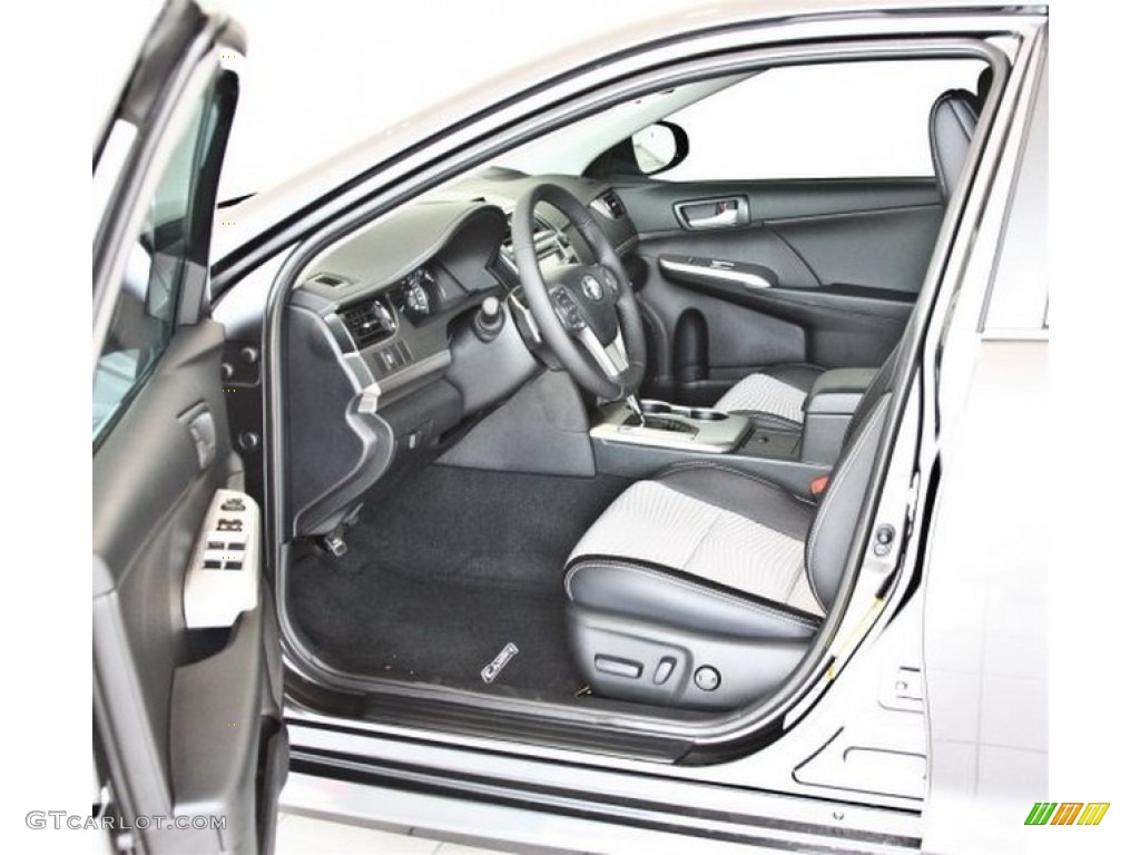 2013 Camry SE - Magnetic Gray Metallic / Black/Ash photo #9