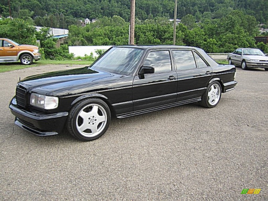 1982 S Class 500 SEL - Black / Terracotta photo #1