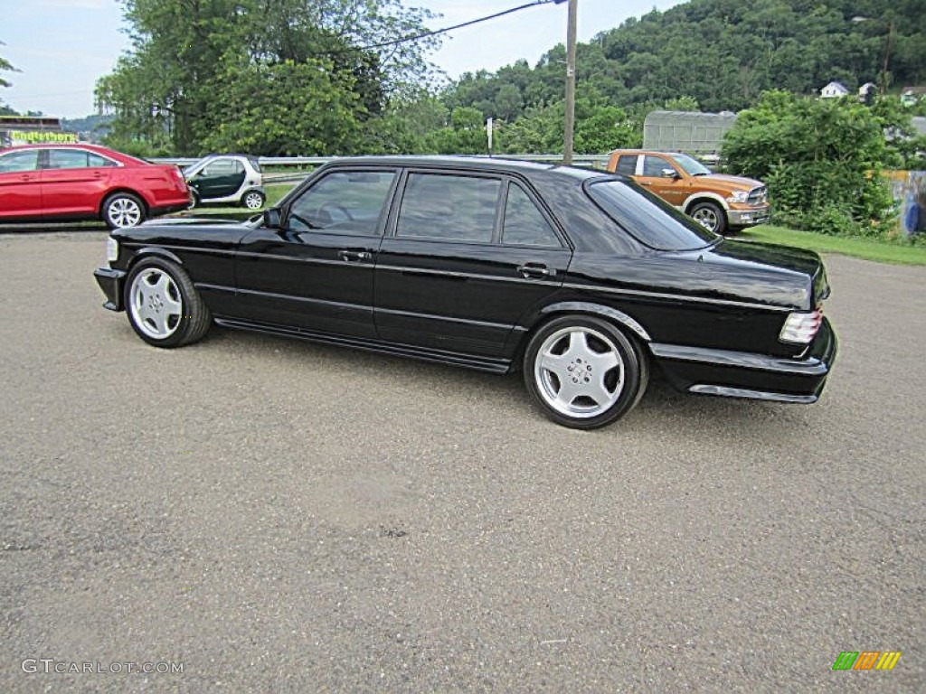 1982 S Class 500 SEL - Black / Terracotta photo #3
