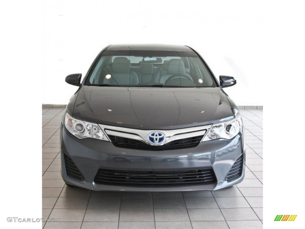2013 Camry Hybrid LE - Magnetic Gray Metallic / Light Gray photo #3