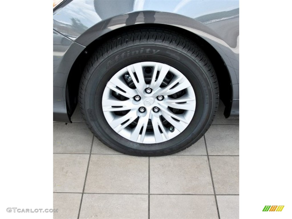 2013 Camry Hybrid LE - Magnetic Gray Metallic / Light Gray photo #5