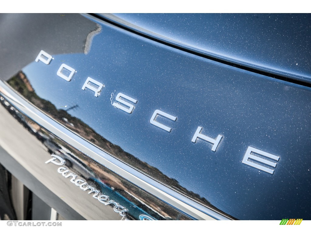 2012 Porsche Panamera S Marks and Logos Photo #82811679