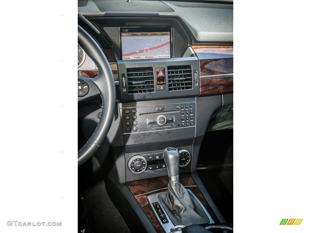 2011 Mercedes-Benz GLK 350 Controls Photo #82811908