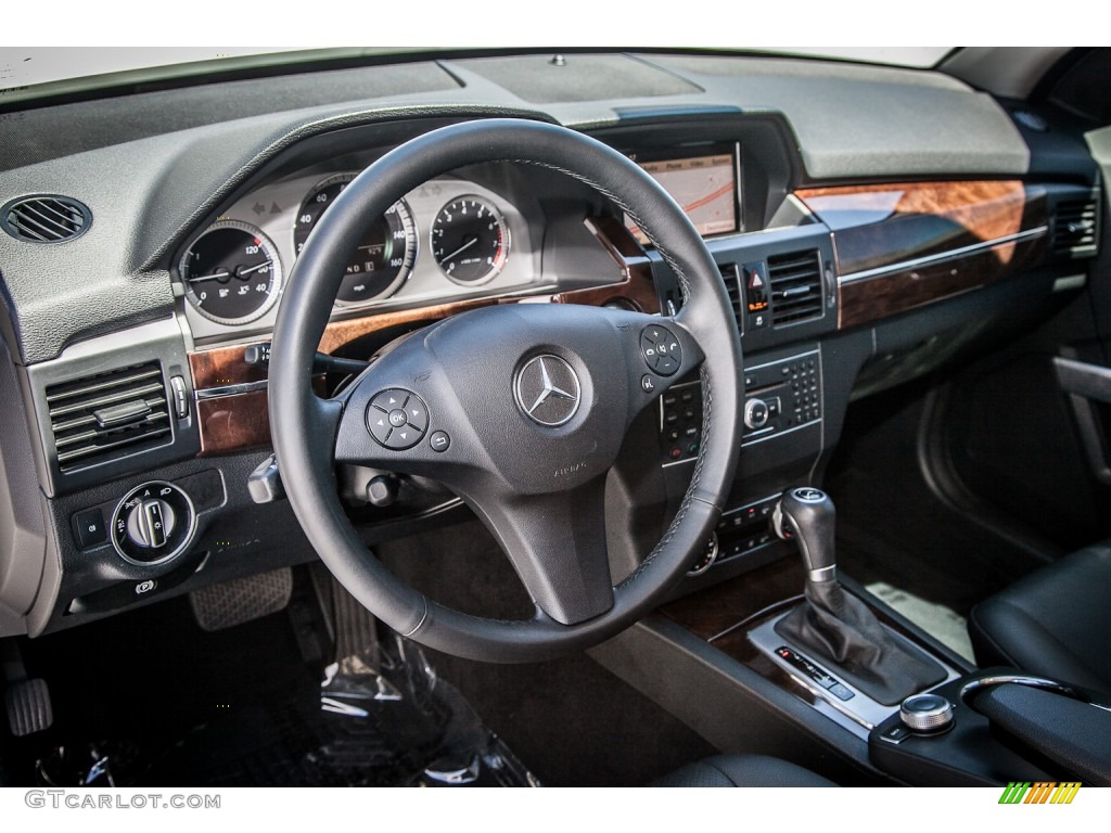 2011 Mercedes-Benz GLK 350 Black Dashboard Photo #82812400
