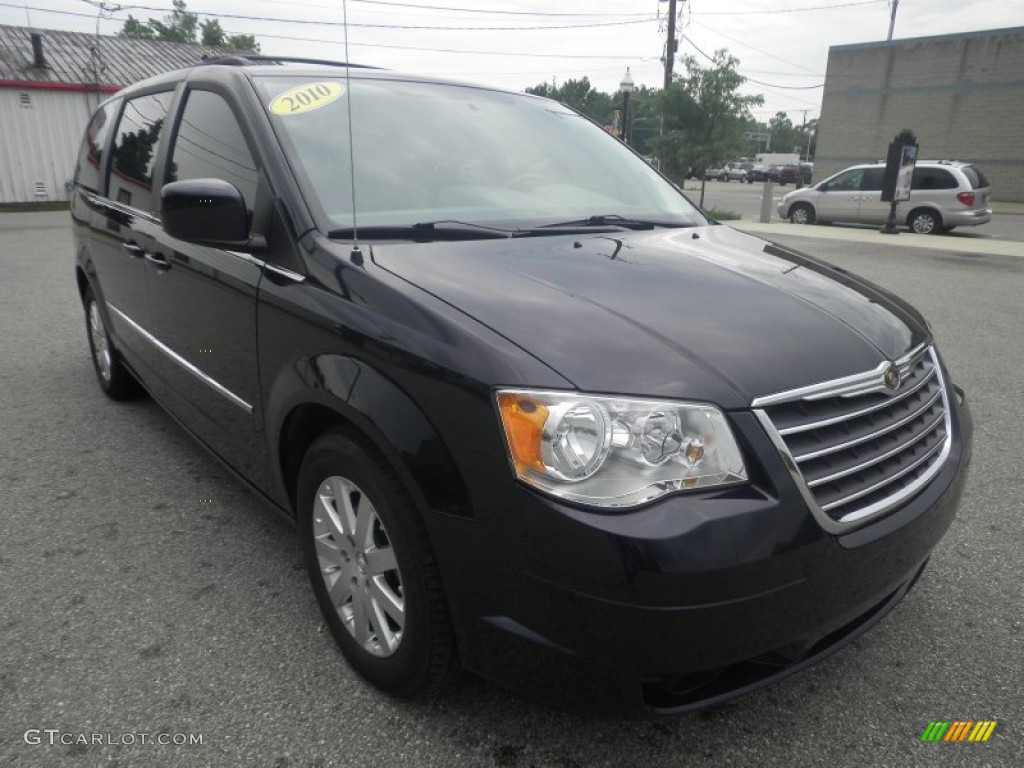 Blackberry Pearl 2010 Chrysler Town & Country Touring Exterior Photo #82813228