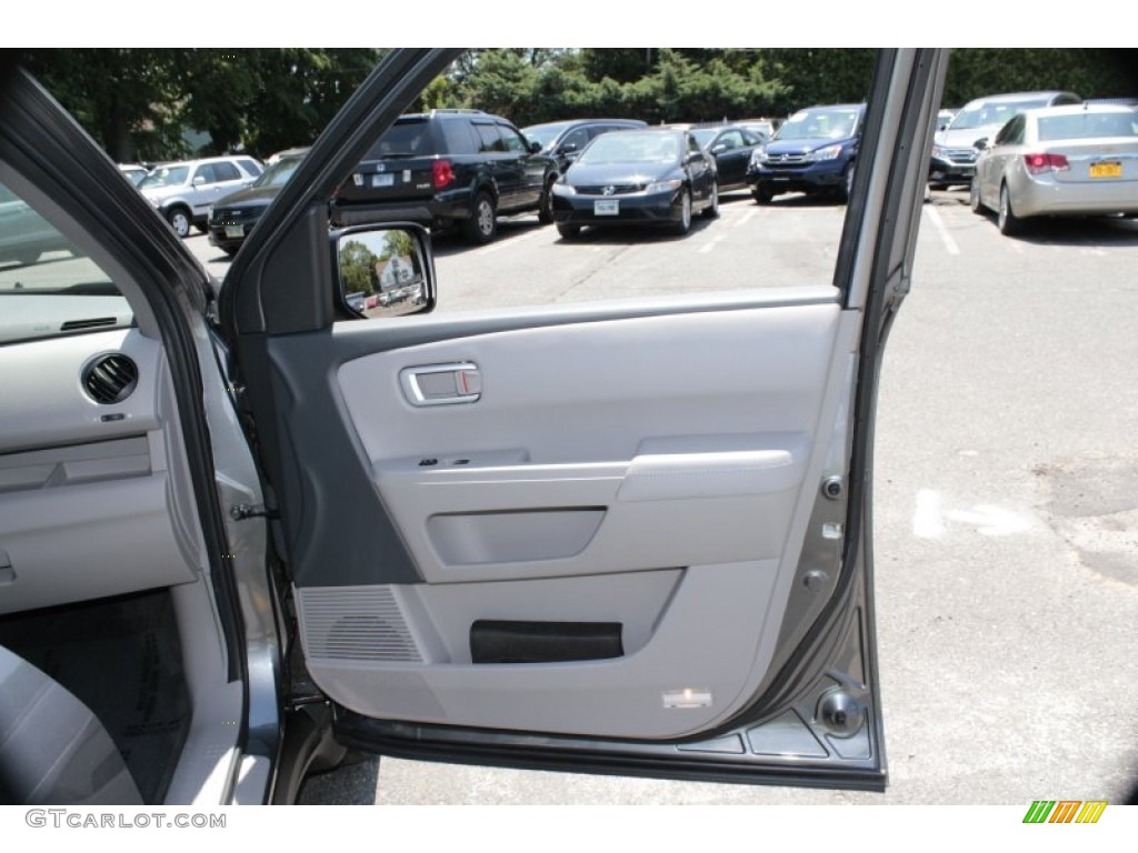 2012 Honda Pilot EX-L 4WD Gray Door Panel Photo #82813665