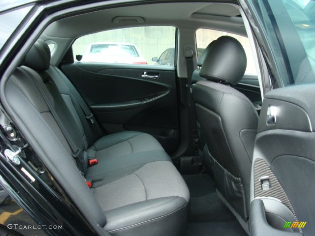 2011 Sonata SE - Midnight Black / Black photo #24
