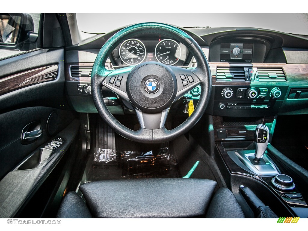 2008 BMW 5 Series 535i Sedan Black Dashboard Photo #82815621