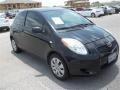 Black Sand Pearl - Yaris 3 Door Liftback Photo No. 5