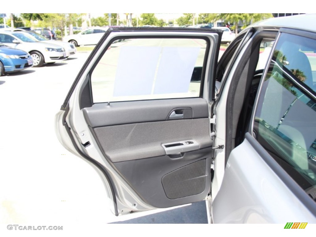 2010 V50 2.4i - Silver Metallic / Dalaro Off Black T-Tec photo #11