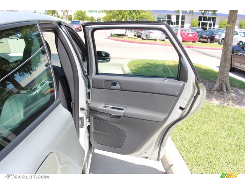 2010 V50 2.4i - Silver Metallic / Dalaro Off Black T-Tec photo #13