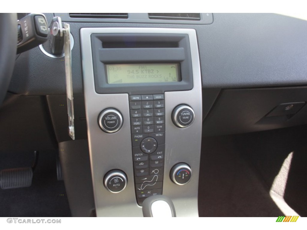 2010 V50 2.4i - Silver Metallic / Dalaro Off Black T-Tec photo #23