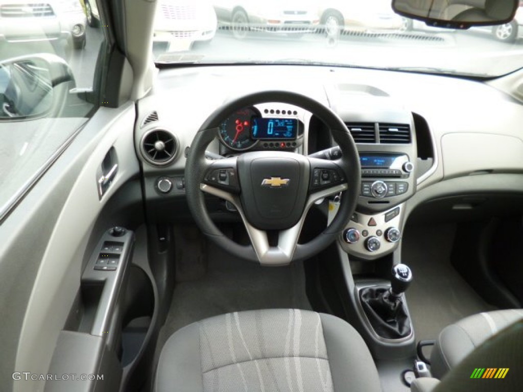 2012 Chevrolet Sonic LT Hatch Dark Pewter/Dark Titanium Dashboard Photo #82822598