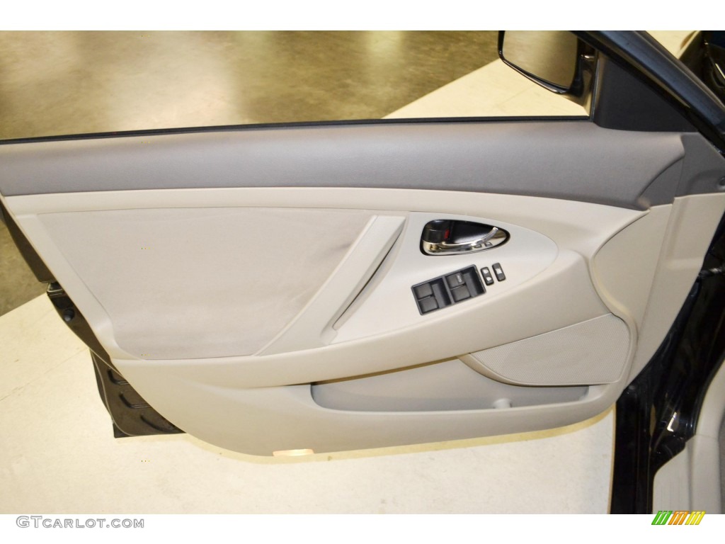 2007 Camry CE - Black / Bisque photo #13