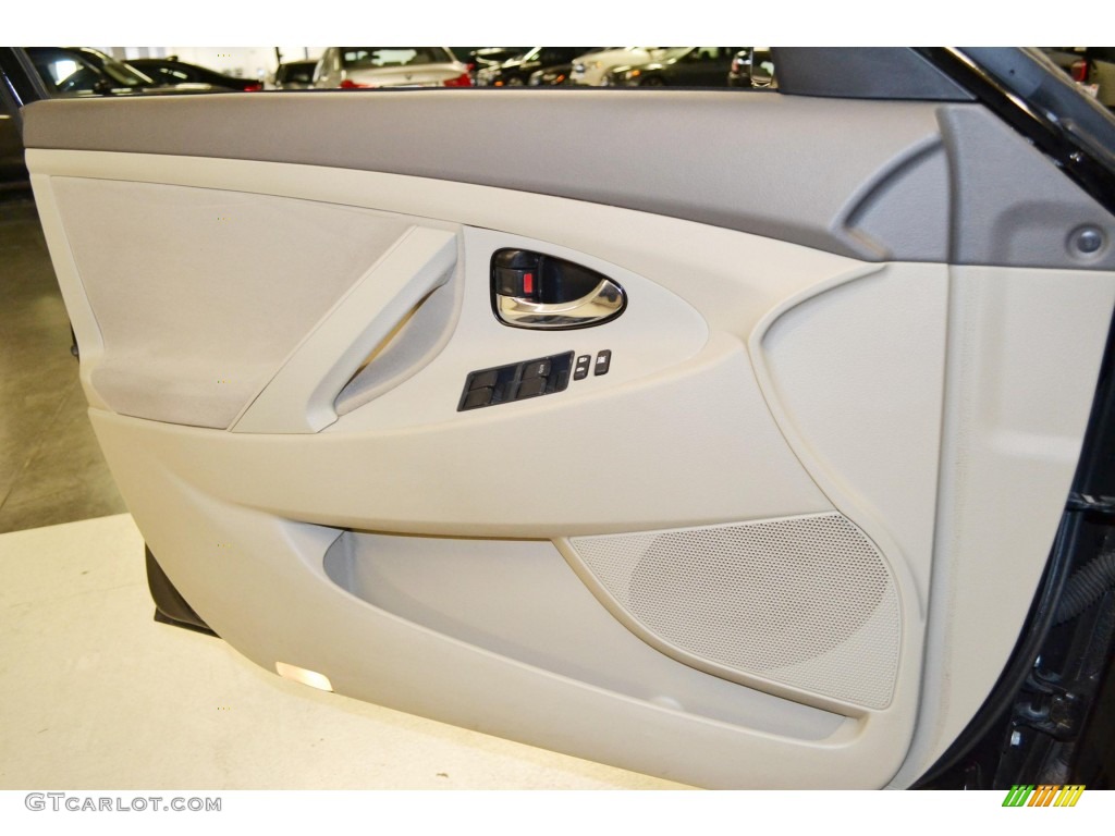 2007 Camry CE - Black / Bisque photo #24