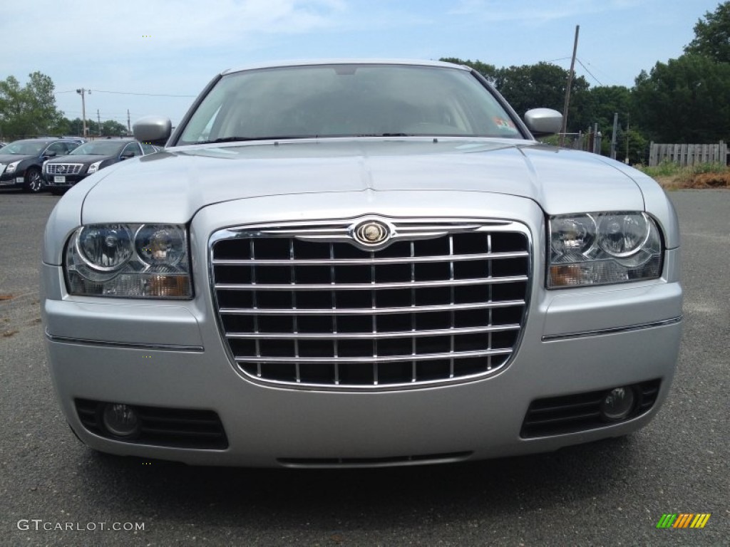 2008 300 Touring - Bright Silver Metallic / Dark Slate Gray photo #2