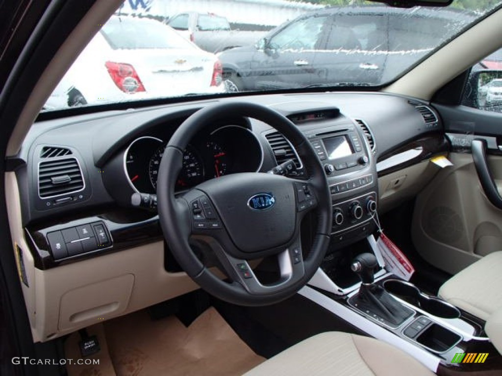 2014 Kia Sorento LX AWD Beige Dashboard Photo #82826476
