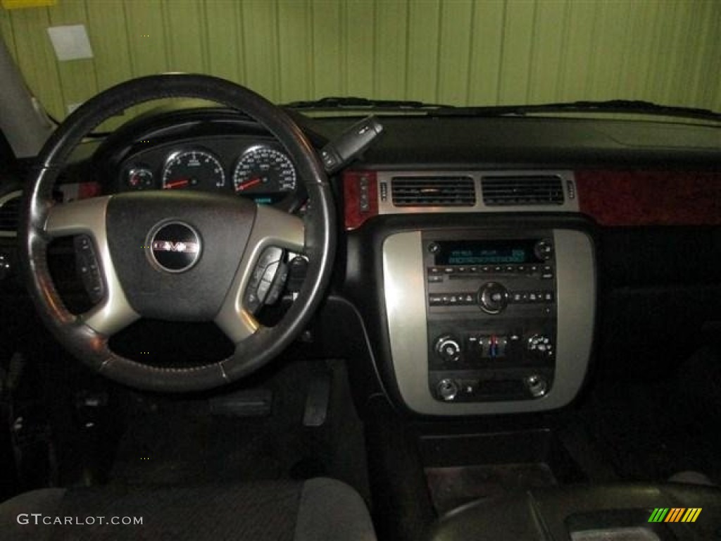 2009 GMC Yukon SLE Dashboard Photos