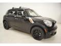 Absolute Black - Cooper Countryman Photo No. 2